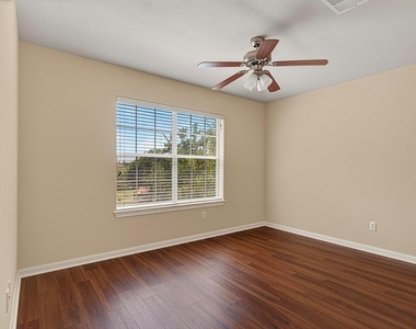 4489 Western Lake Dr - Photo Thumbnail 25