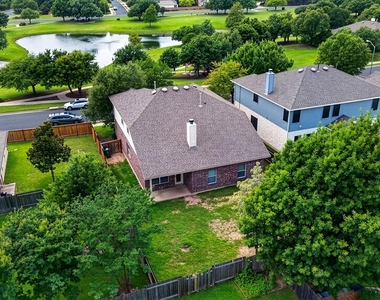 4489 Western Lake Dr - Photo Thumbnail 11