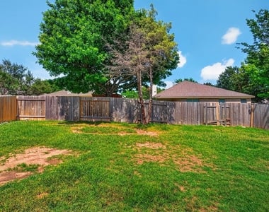 4489 Western Lake Dr - Photo Thumbnail 28