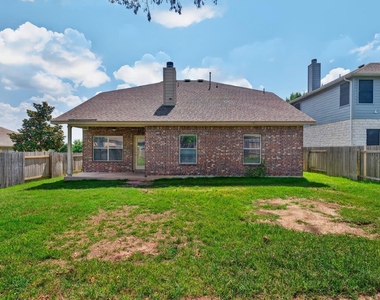 4489 Western Lake Dr - Photo Thumbnail 29
