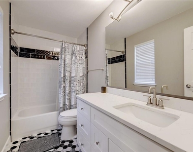 1700 Perez St - Photo Thumbnail 18