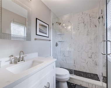 1700 Perez St - Photo Thumbnail 16