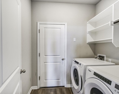 212 Prairie Song Ln - Photo Thumbnail 7