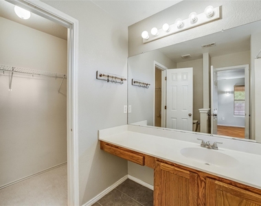 14313 Lemongrass Ln - Photo Thumbnail 16