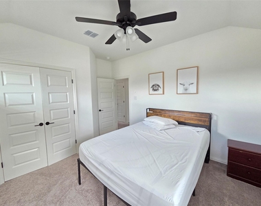 124 Mission Oaks Dr - Photo Thumbnail 24