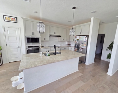 124 Mission Oaks Dr - Photo Thumbnail 7
