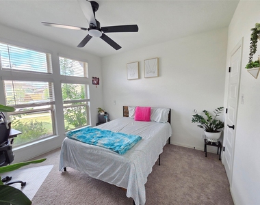 124 Mission Oaks Dr - Photo Thumbnail 5