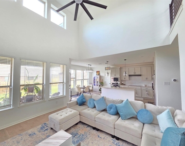 124 Mission Oaks Dr - Photo Thumbnail 13