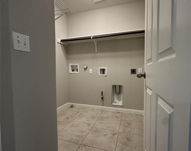 1701 S Bell Blvd - Photo Thumbnail 14
