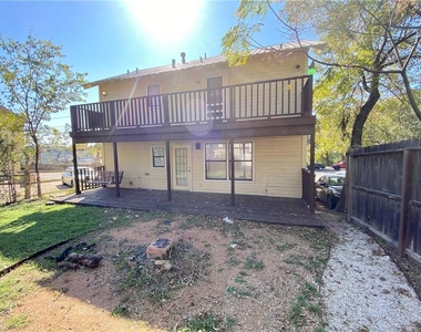 407 E 30th St - Photo Thumbnail 23