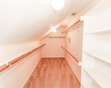 5921 Back Bay Ln - Photo Thumbnail 15