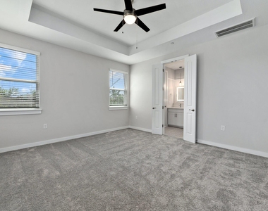 12001 Vista Parke Dr - Photo Thumbnail 12