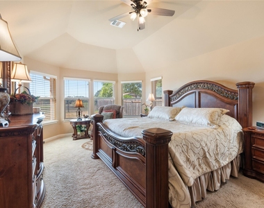 6608 Antigo Ln - Photo Thumbnail 9