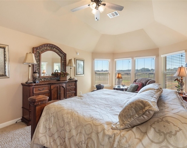 6608 Antigo Ln - Photo Thumbnail 10