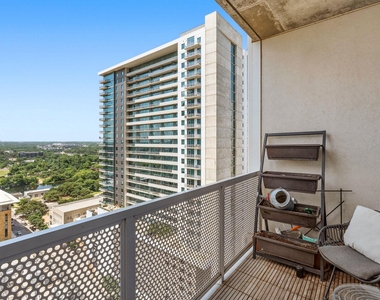 301 West Ave - Photo Thumbnail 17