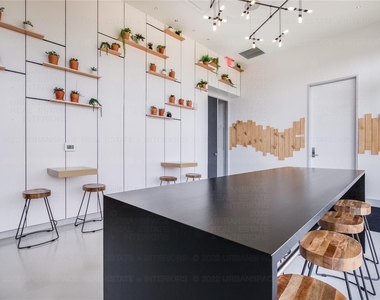 301 West Ave - Photo Thumbnail 29