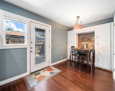 7409 Shadow Hill Dr - Photo Thumbnail 6