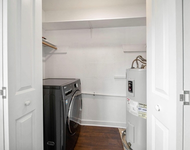 7409 Shadow Hill Dr - Photo Thumbnail 10