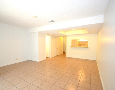 1202 Southport Dr - Photo Thumbnail 4