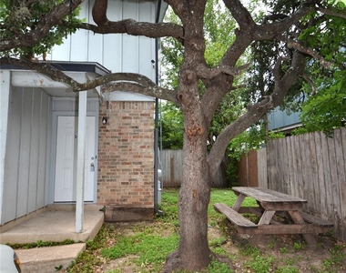 1202 Southport Dr - Photo Thumbnail 21