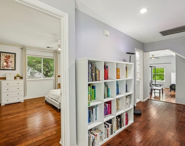 11937 Portobella Dr - Photo Thumbnail 20