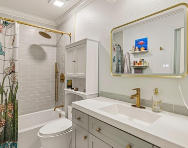 11937 Portobella Dr - Photo Thumbnail 17