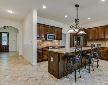 2019 Westvalley Pl - Photo Thumbnail 2