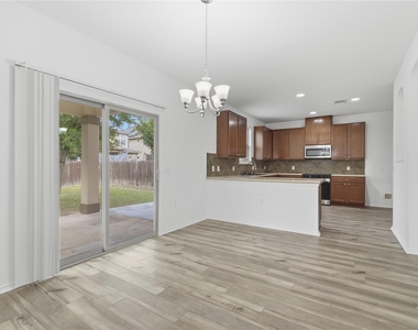 11200 Drumellan St - Photo Thumbnail 19