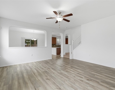 11200 Drumellan St - Photo Thumbnail 8