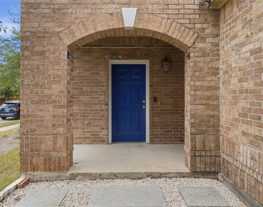 11200 Drumellan St - Photo Thumbnail 5