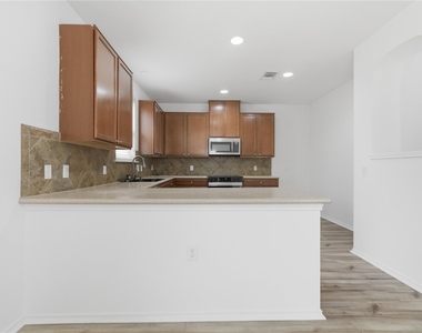 11200 Drumellan St - Photo Thumbnail 22