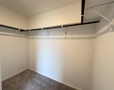 104 Milliner Loop - Photo Thumbnail 10