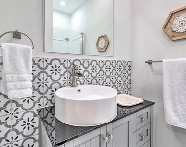 1419 N 5th St - Photo Thumbnail 19