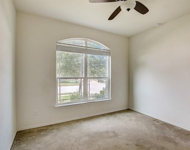 5912 Sardinia Dr - Photo Thumbnail 26