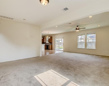 5912 Sardinia Dr - Photo Thumbnail 31
