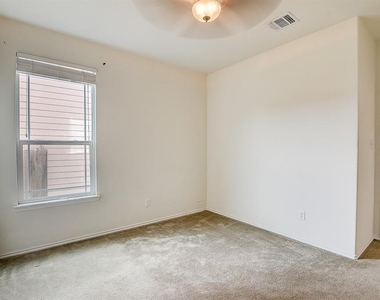 5912 Sardinia Dr - Photo Thumbnail 27