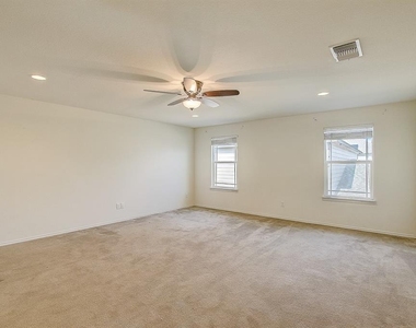 5912 Sardinia Dr - Photo Thumbnail 18