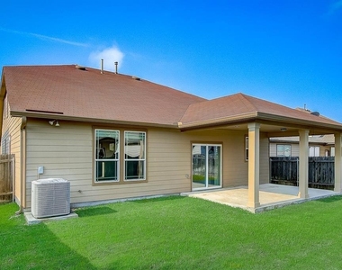5912 Sardinia Dr - Photo Thumbnail 36