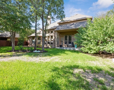 3808 Avery Woods Ln - Photo Thumbnail 16