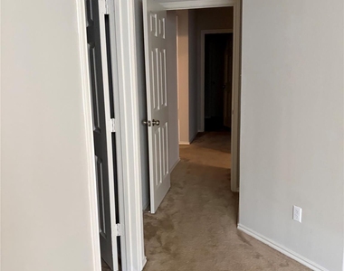 352 Martha Dr - Photo Thumbnail 15