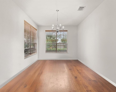 11412 Lemuel Ln - Photo Thumbnail 2