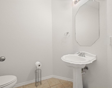 11412 Lemuel Ln - Photo Thumbnail 7