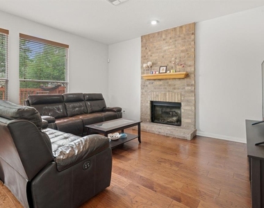 11412 Lemuel Ln - Photo Thumbnail 4