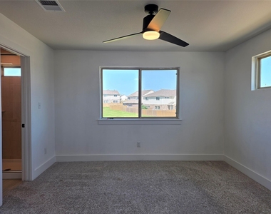 500 White Steppe Way - Photo Thumbnail 10