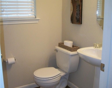 933 Heritage Springs Trl - Photo Thumbnail 11