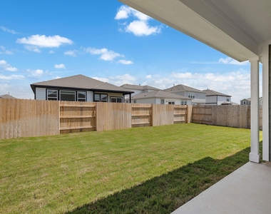 2415 Ekvall Dr - Photo Thumbnail 23