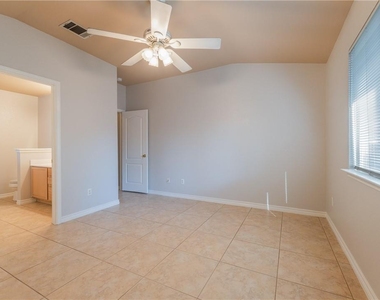 1506 Mayapple St - Photo Thumbnail 13