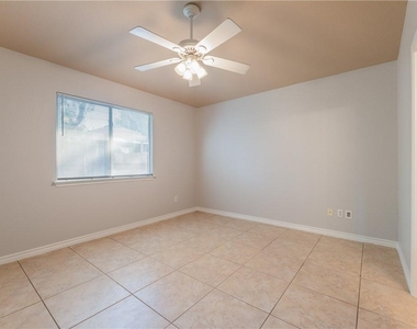 1506 Mayapple St - Photo Thumbnail 11