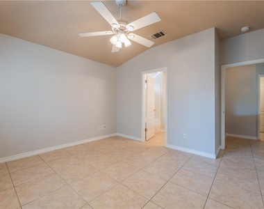 1506 Mayapple St - Photo Thumbnail 12