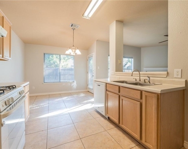 1506 Mayapple St - Photo Thumbnail 7